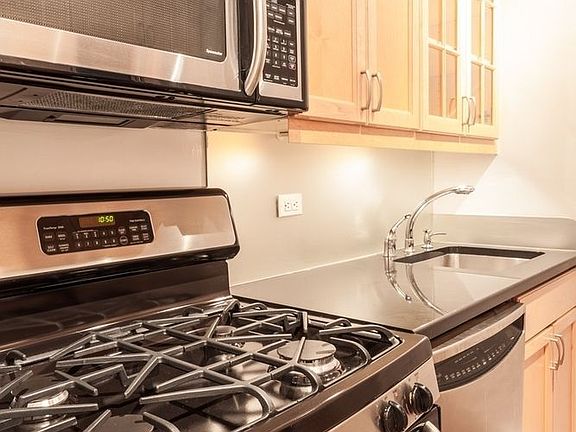 3rd image of 201 E 87th St APT 15M
