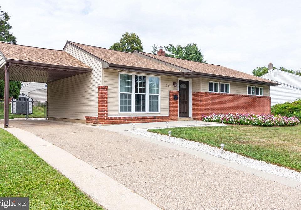 1st image of 53 E Avon Dr
