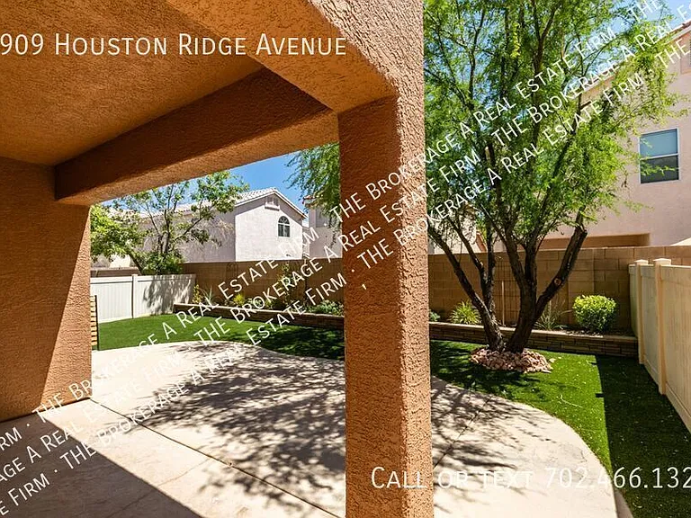 8909 Houston Ridge Ave — Photo 41