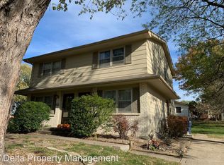 4007 77th St, Urbandale, IA 50322
