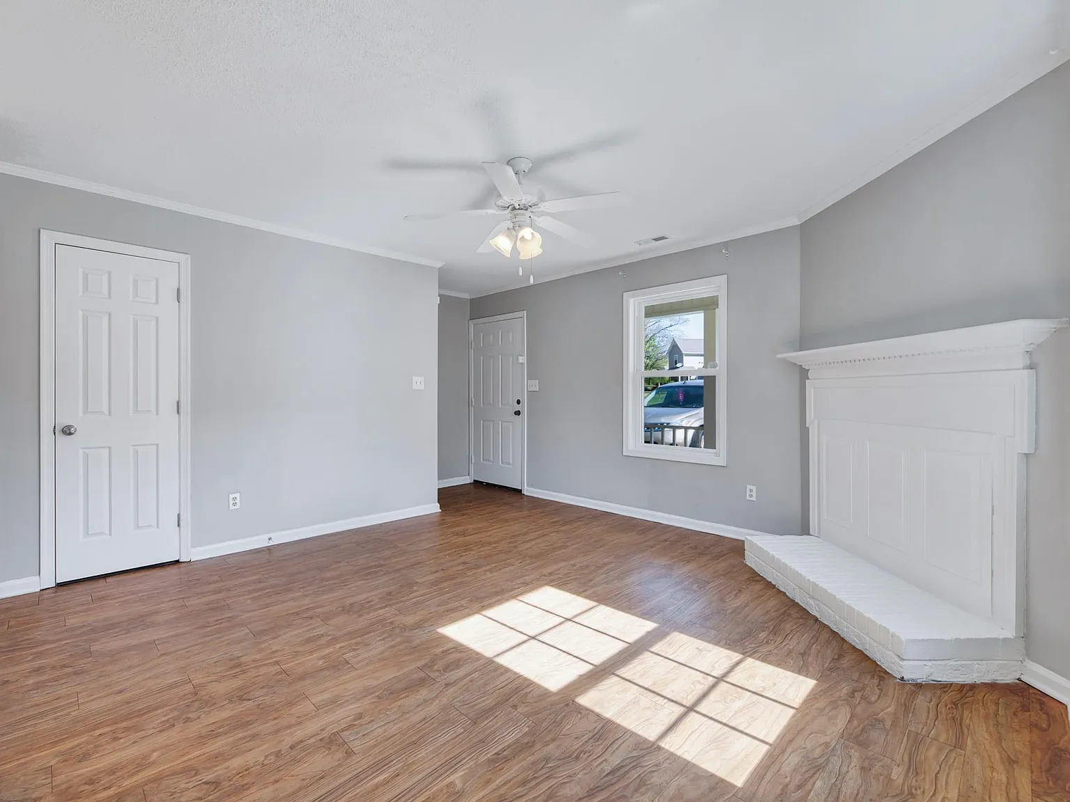 4304 Presley Ct — Photo 3