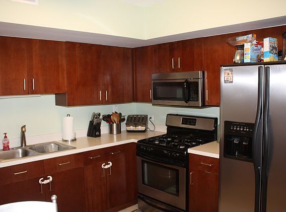 3rd image of 635 Perrie Dr APT 404