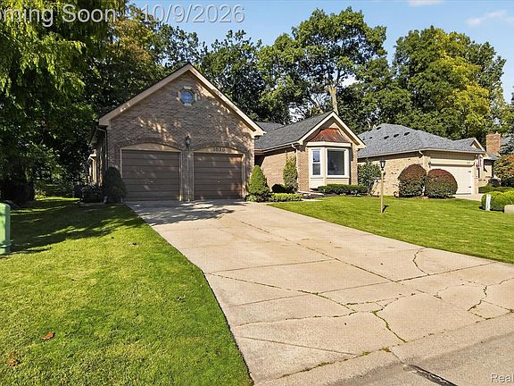 2nd image of 1676 Treeside Dr