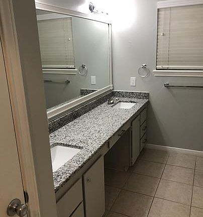 3rd image of 2401 Sycamore Ave Unit C2-s2c2