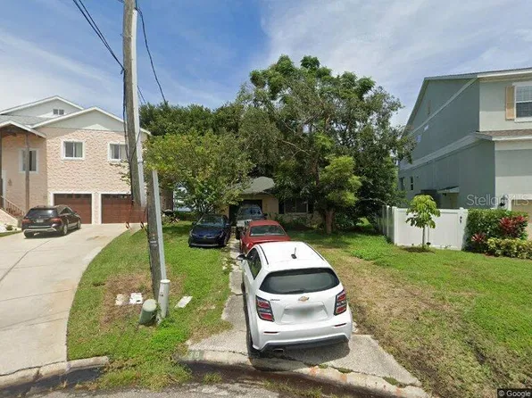 1739 BAYOU GRANDE BOULEVARD NE, ST PETERSBURG, FL 33703