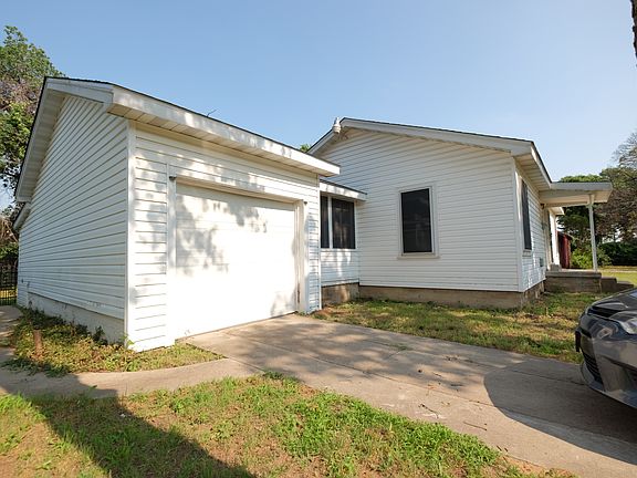 2nd image of 2104 Kings Ave