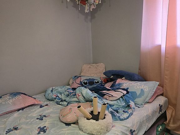 3rd image of 2728 W 87th St APT 2A