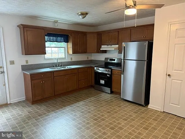 2 bed, 1.5 bath, 1120 sqft, $1,595 — Photo 2