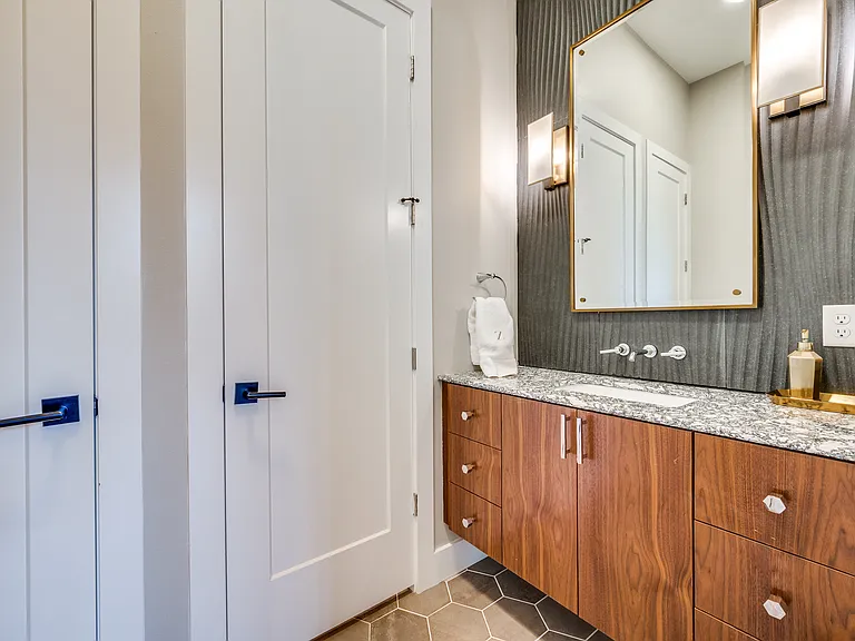 4215 Nashwood Ln — Photo 13