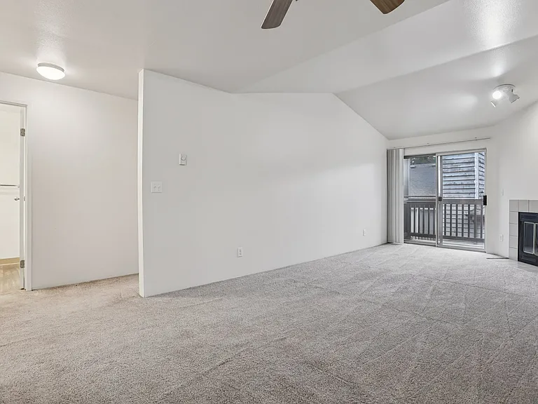 Poplar Lane Apartments — Photo 51