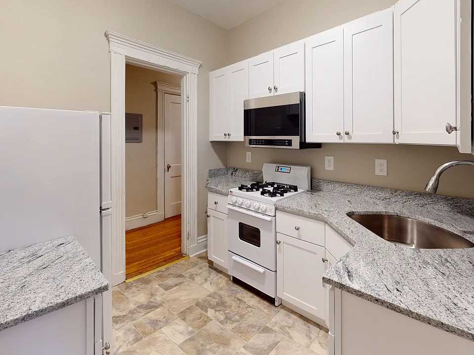 52 Charlesgate E #159