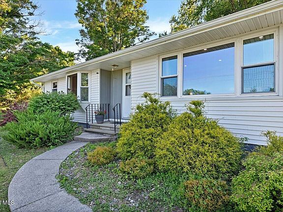 2nd image of 45 Garfield Road