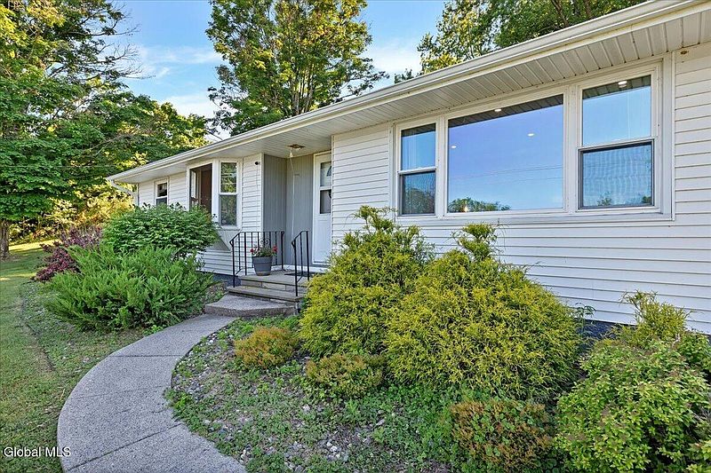 2nd image of 45 Garfield Road