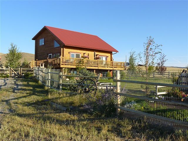 Log Home on 7 acres
