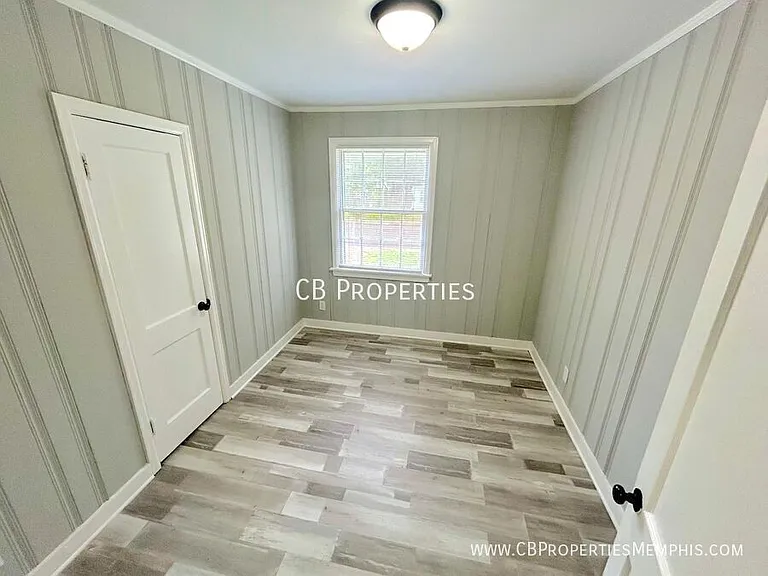 3585 Mayfair Ave — Photo 4