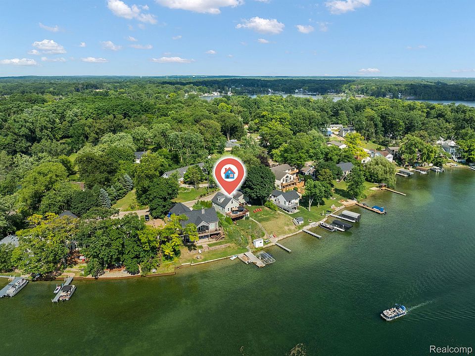 1st image of 6186 Fonda Lake Dr