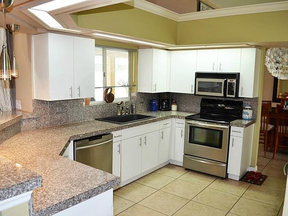 4th image of 5310 Clay Dr