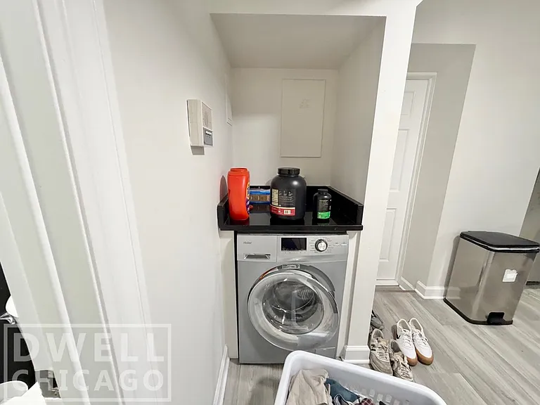 723 W Roscoe St #NG — Photo 7