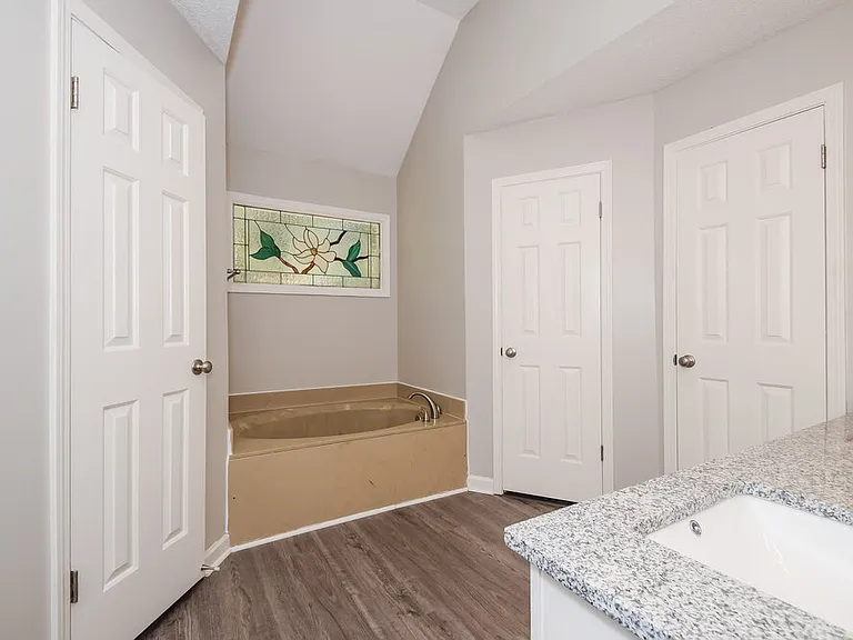 120 Shelley Renee Ln — Photo 11