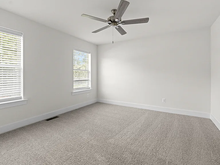 116 Rose Ct — Photo 18