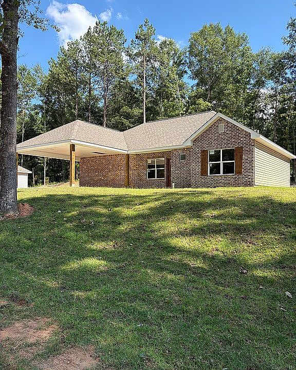 1st image of 7 Branden Ln