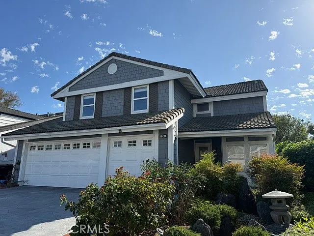 6 bed, 3.5 bath, 2955 sqft, $6,250 — Photo 1