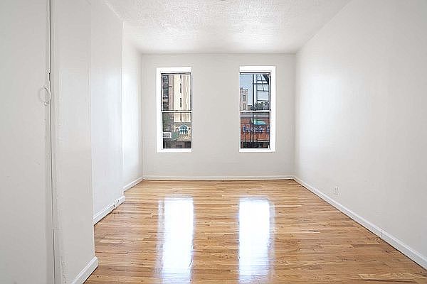 1st image of 122 E 116th St APT 2W
