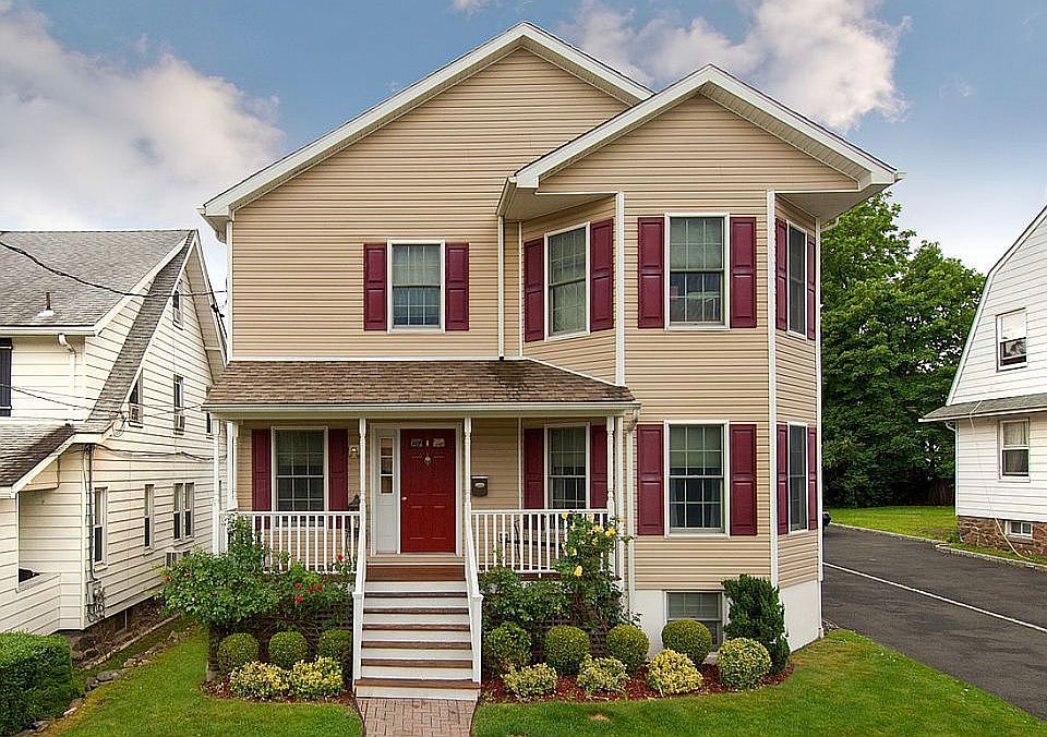 1st image of 219 Leicester St