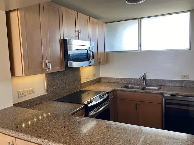 1 bed, 714 sqft, $2,695 — Photo 4