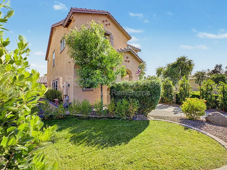 6355 W Sophie Ln — Photo 3