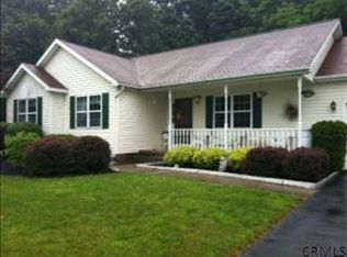 15 Berry Dr, Queensbury, NY 12804