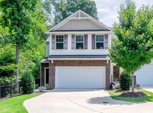 101 Hamlet Pl, Morrisville, NC 27560