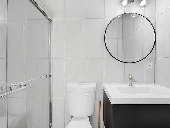 5th image of 12 Suydam St Unit 1