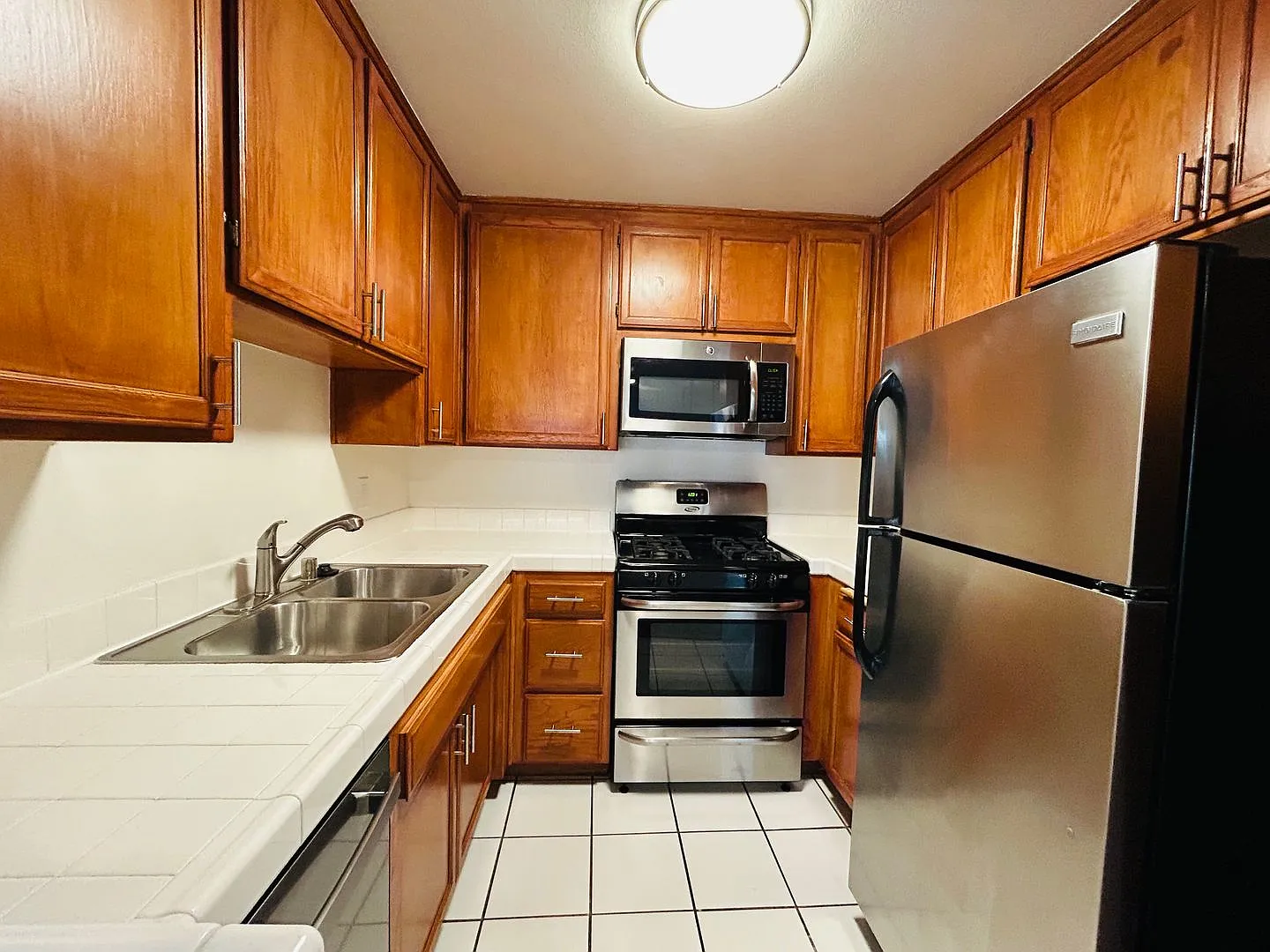 1415 Venice Blvd — Photo 4