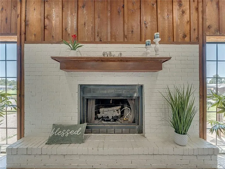 4901 S Rhode Island Ave — Photo 5