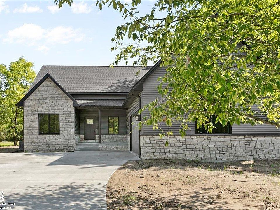 1st image of 3838 Conifer Ct