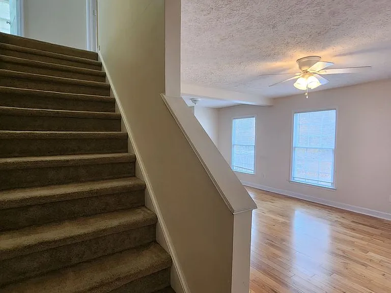 52 Iris St — Photo 15