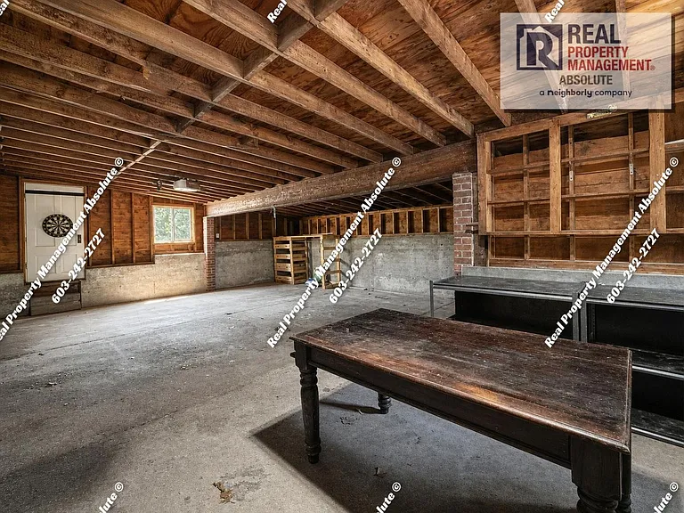 208 Manchester St — Photo 32