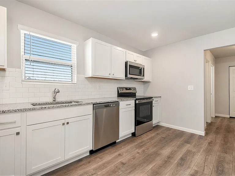 7285 Montego Bay St — Photo 3