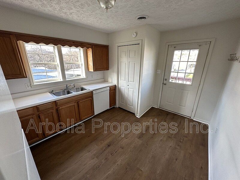 649 Arch St APT C, Kingsport, TN 37660 Zillow