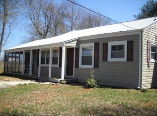 509 Claude Simmons Rd, Johnson City, TN 37604