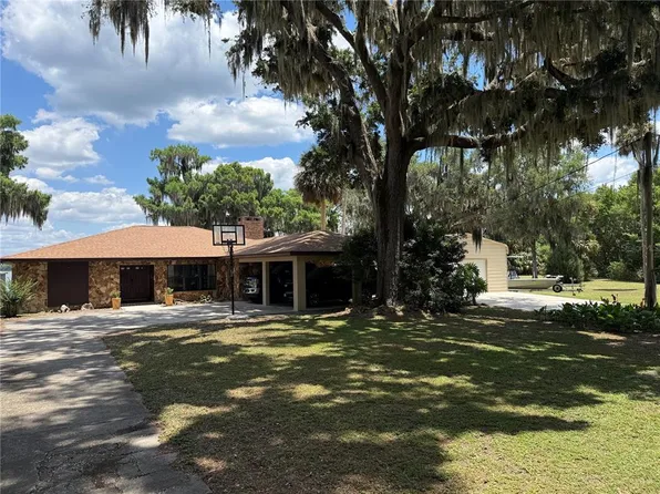 4232 County Road 400, Lake Panasoffkee, FL 33538
