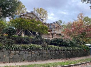 2445 N Taylor St, Arlington, VA 22207