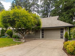 18110 SW Shawnee Trl, Tualatin, OR 97062