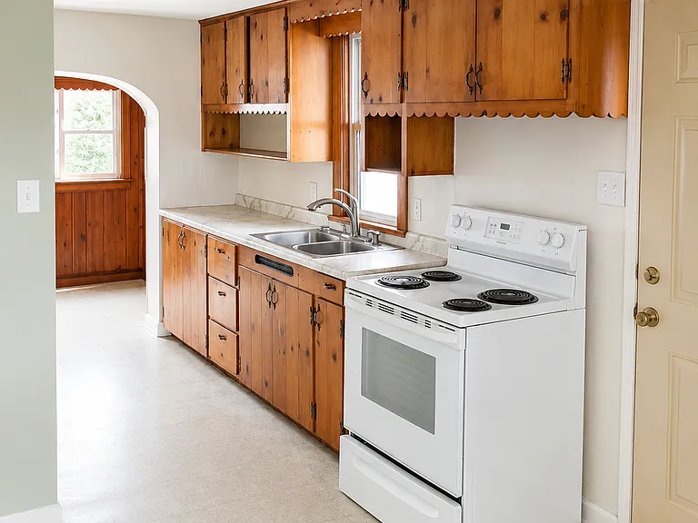 4516 Navarre Rd SW #SFH — Photo 2