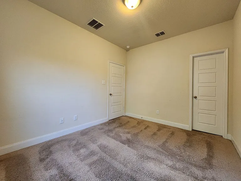 1201 Old FM 306 — Photo 19