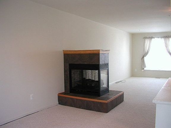 Two sided fireplace