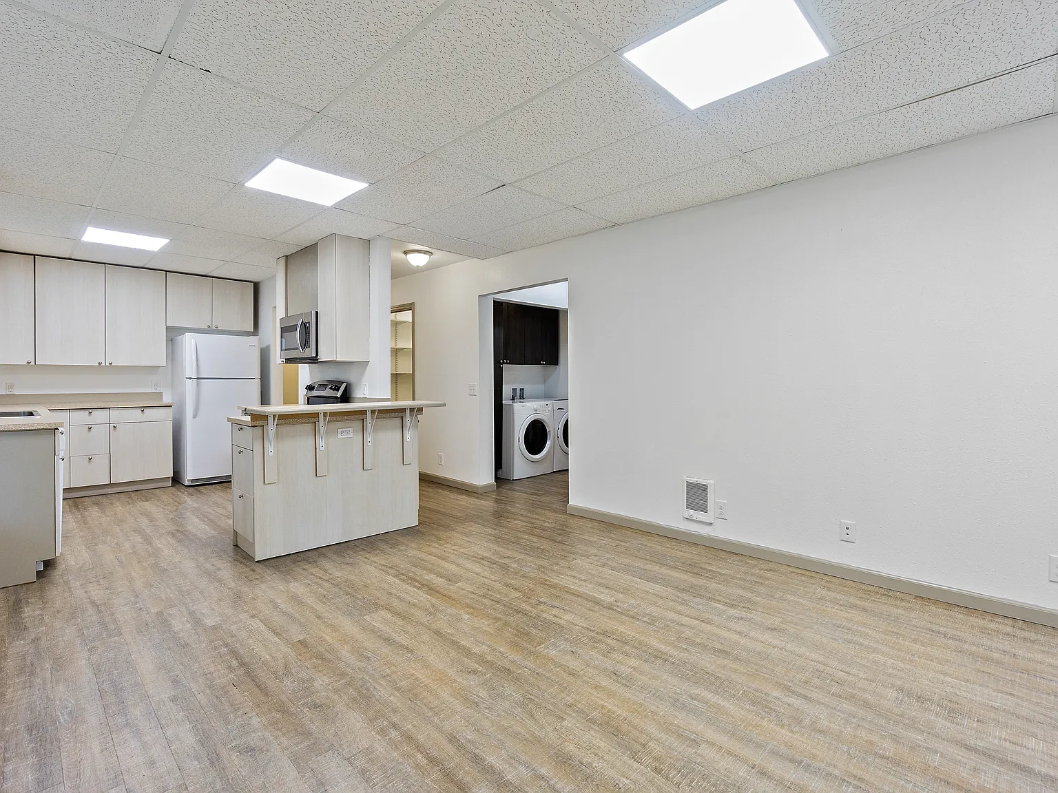23109 25th Ave S, Des Moines - 2 — Photo 3