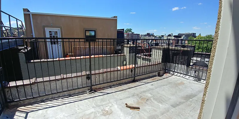 Rented by Reyes & Elsamad Real Estate Group | media 28