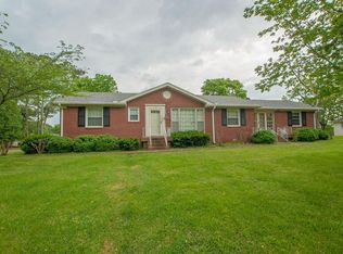 132 Winwood Dr, Lebanon, TN 37087